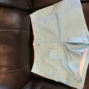 Crown & Ivy shorts, size 16, color blue and white.